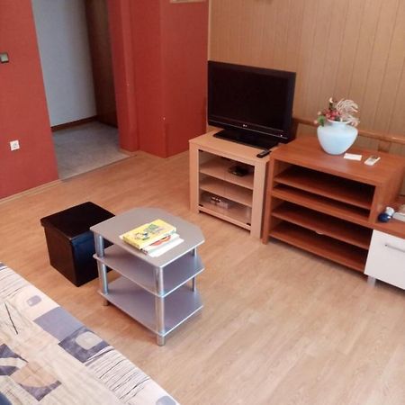 Apartman Loreta Pula Exteriör bild